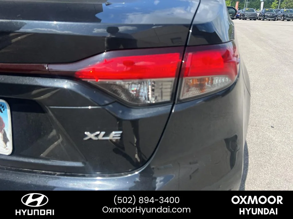 Used 2020 Black Sand Pearl Toyota XLE image 17