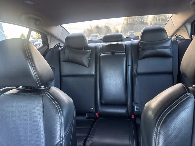 Used 2017 Silver Nissan 3.5 SV image 18