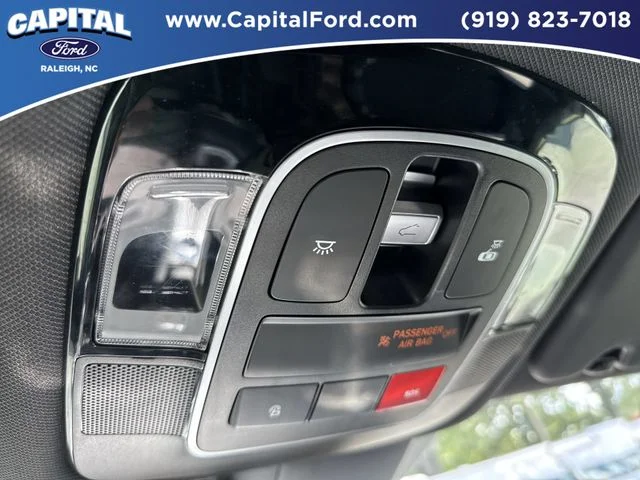 Used 2023 Beige Hyundai SEL image 33