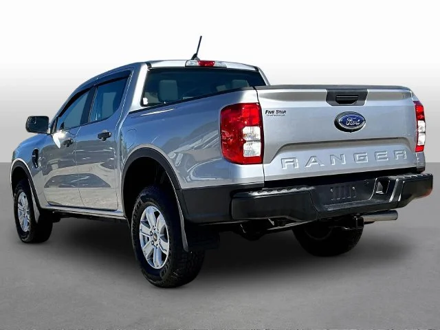 Used 2024 Silver Ford XL image 5