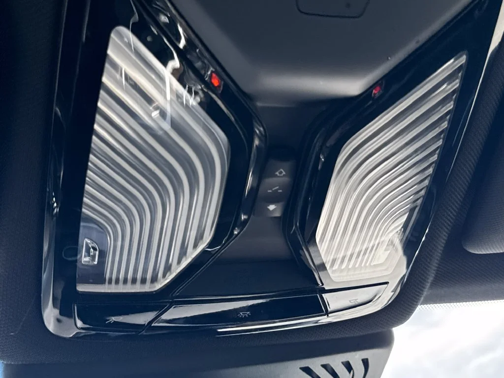 Used 2019 Silver BMW xDrive30i image 30