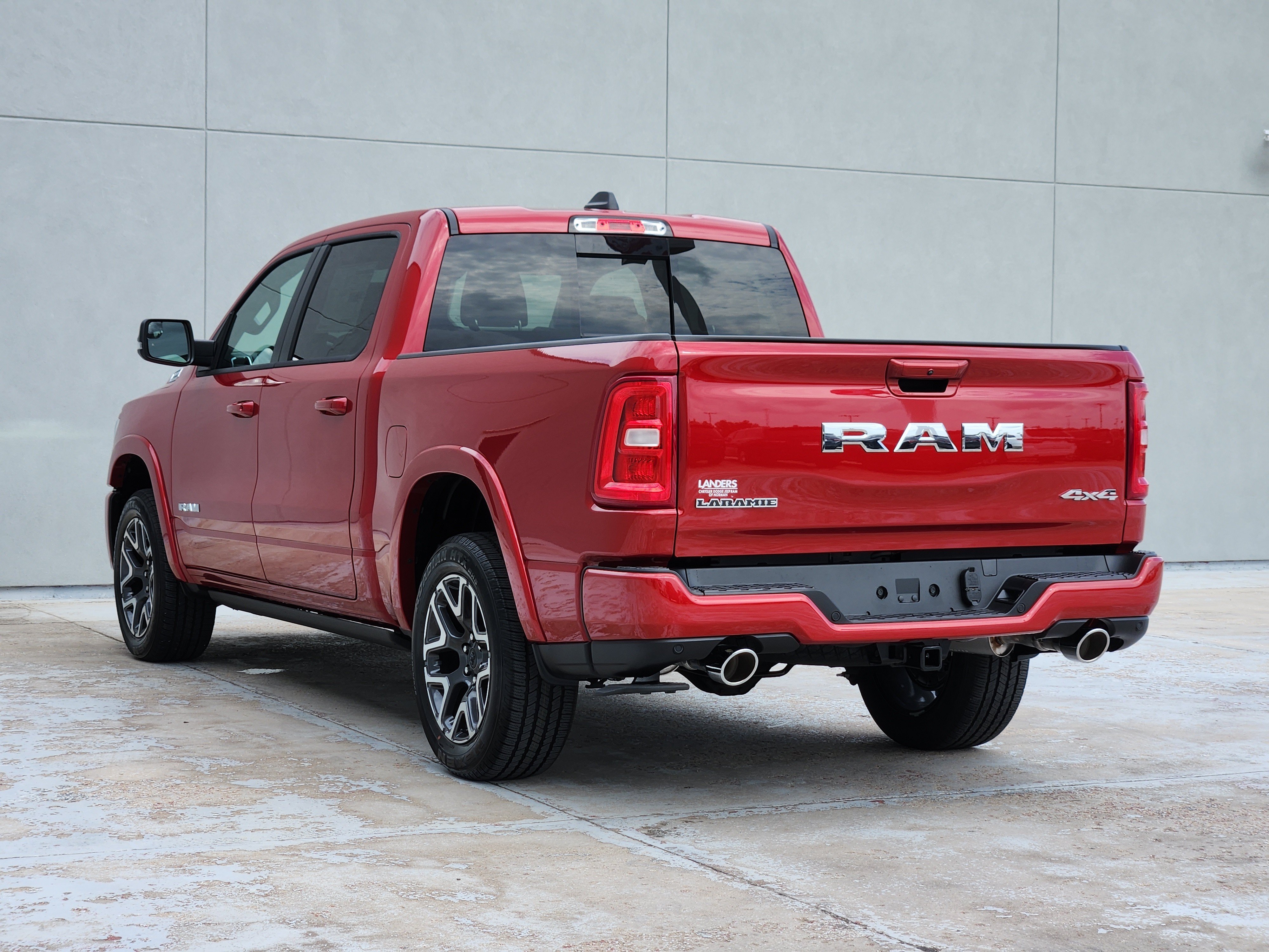 New 2026 Molten Red Pearl-Coat Exterior Paint RAM Laramie image 3