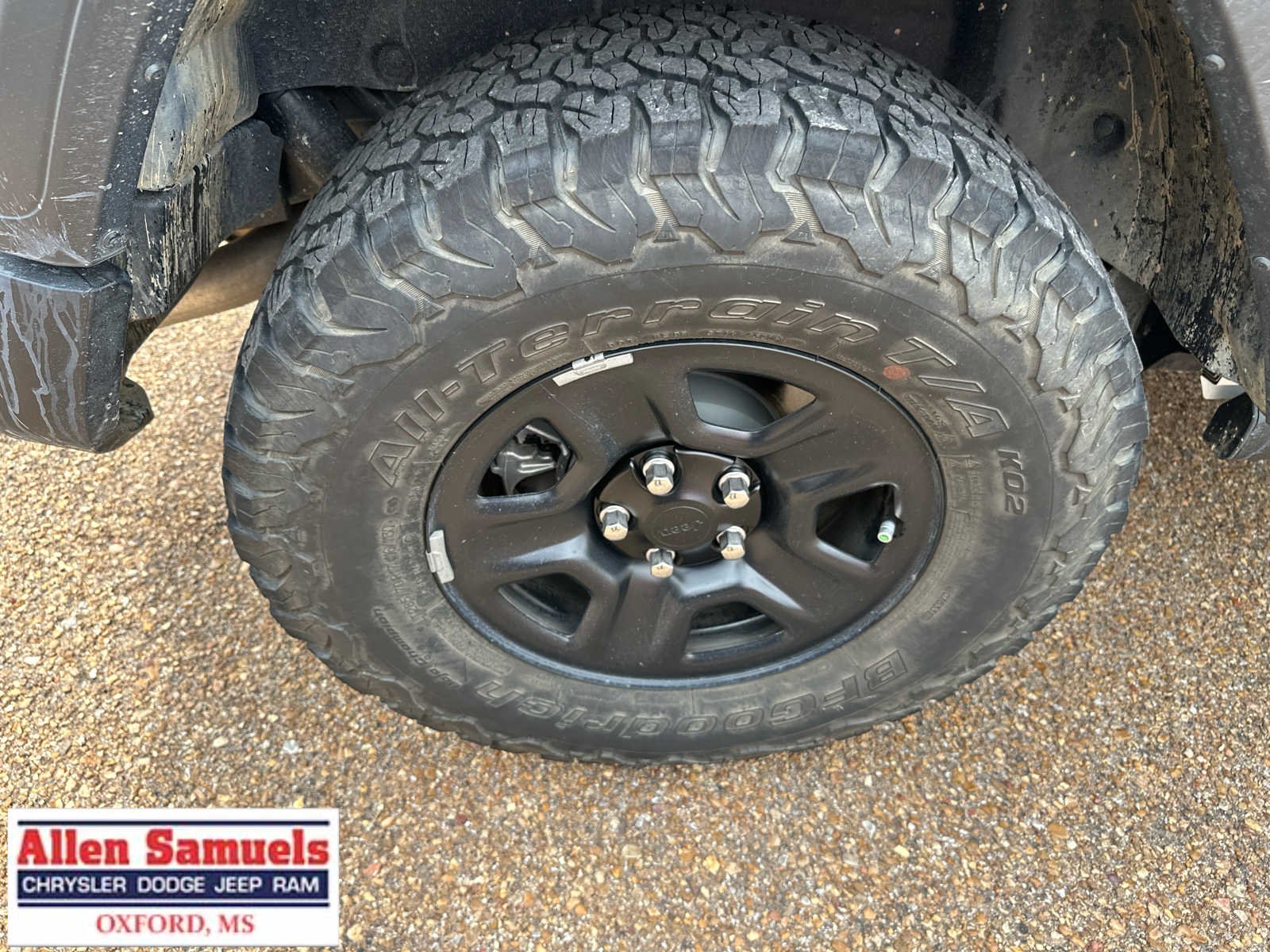 Certified Used 2025 Bright White Clearcoat Jeep Sport image 41
