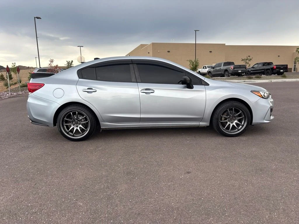 Used 2018 Silver Subaru 2.0i image 4