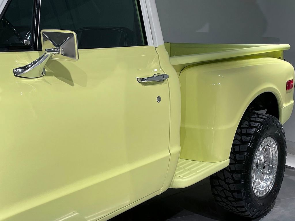 Used 1972 Yellow GMC  image 29