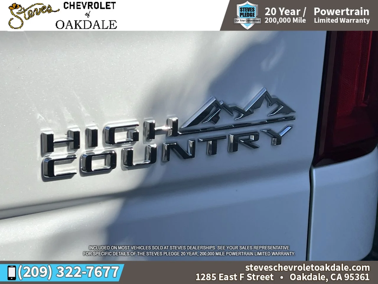 Used 2025 Iridescent Pearl Tricoat Chevrolet High Country image 35