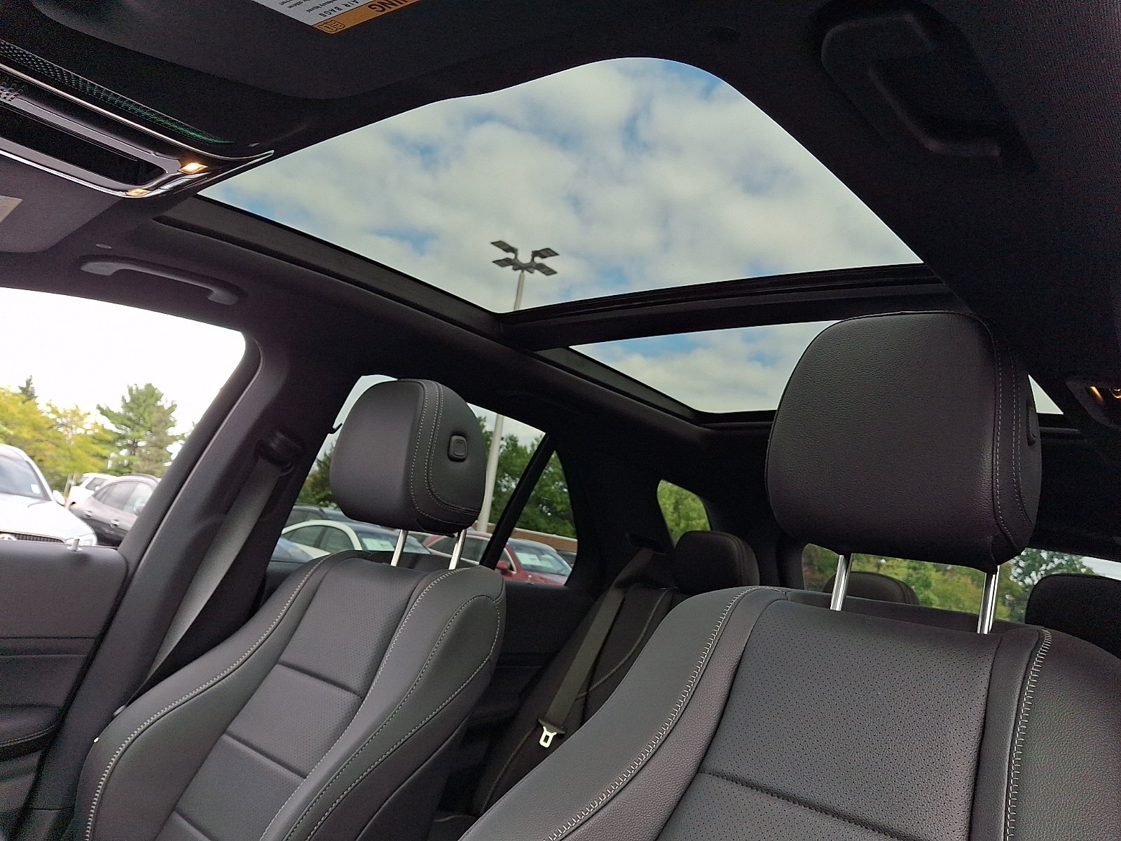 New 2027 Obsidian Black Metallic Mercedes-Benz GLE 450 image 12