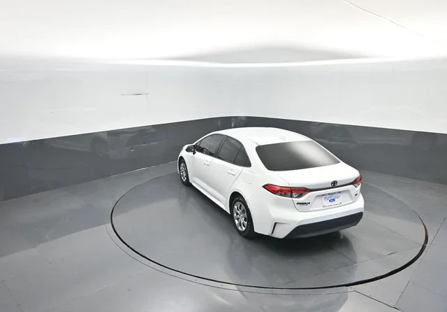 Used 2023 White Toyota LE image 29