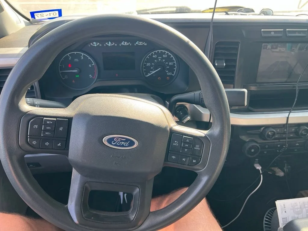 Used 2024 Oxford White Ford XL image 10