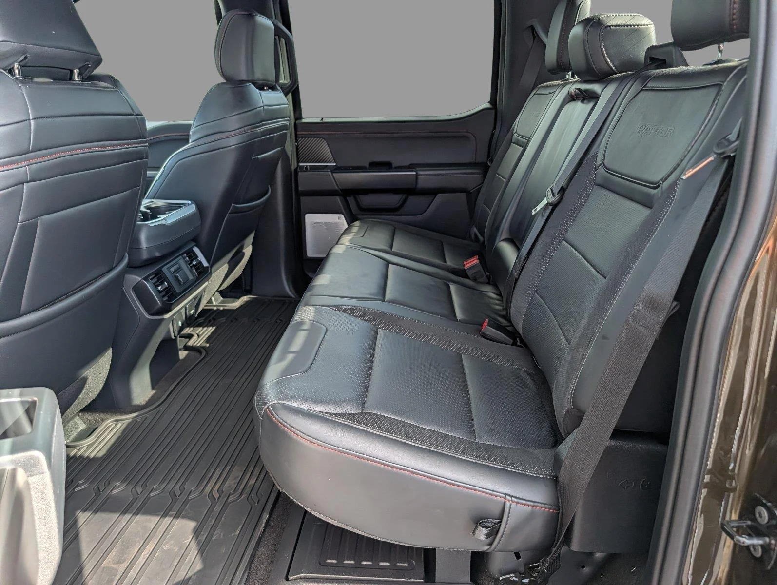 Used 2025 Shelter Green Ford Raptor image 35