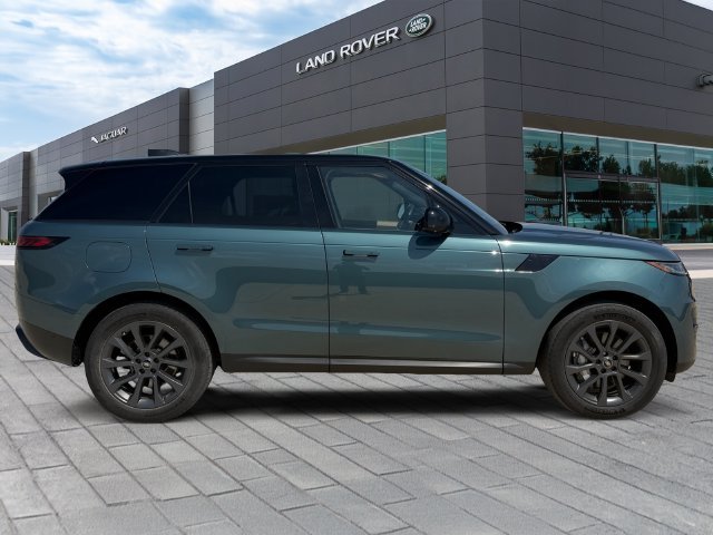 Used 2023 Green Land Rover SE image 6