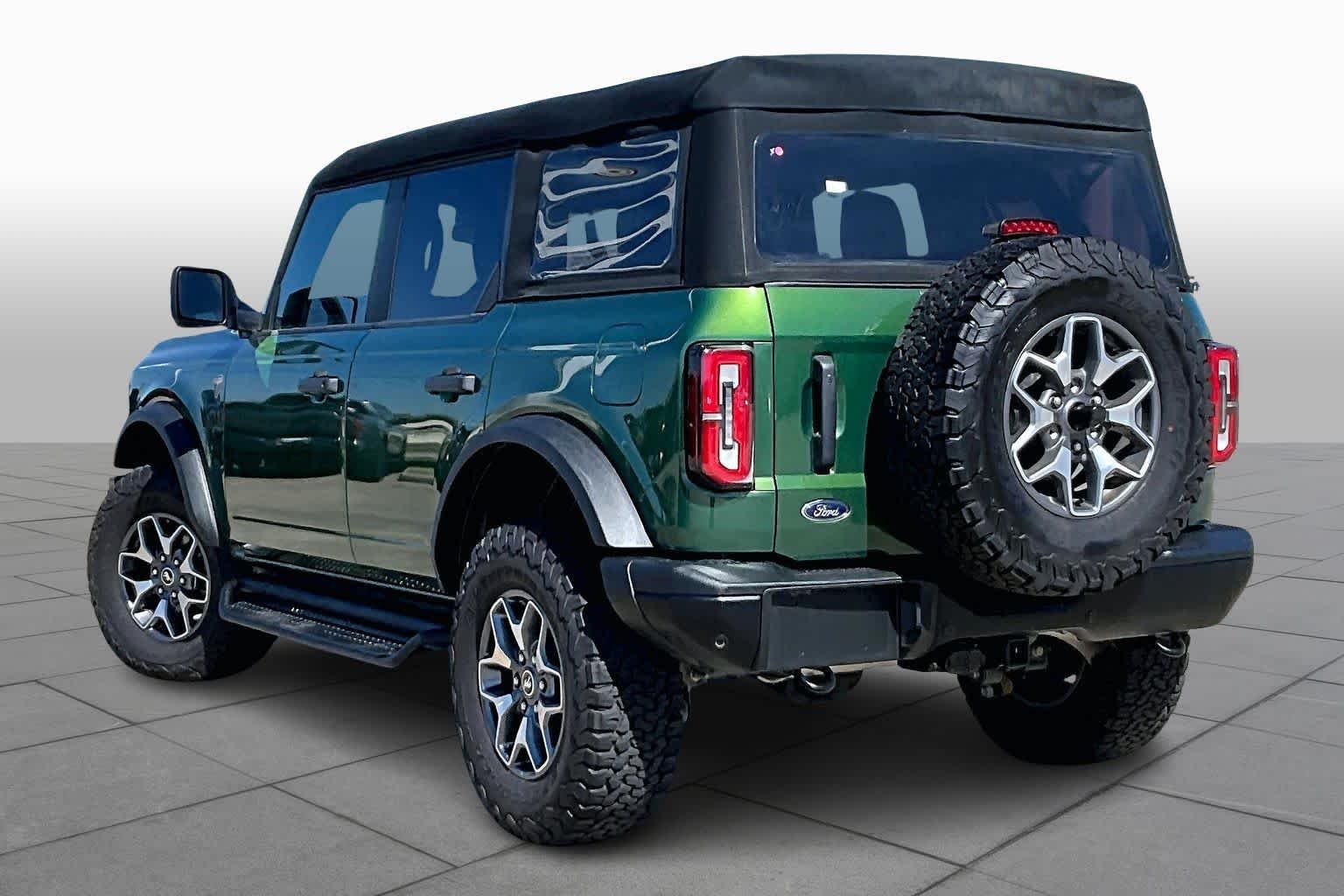 Used 2024 Eruption Green Metallic Ford Badlands image 24