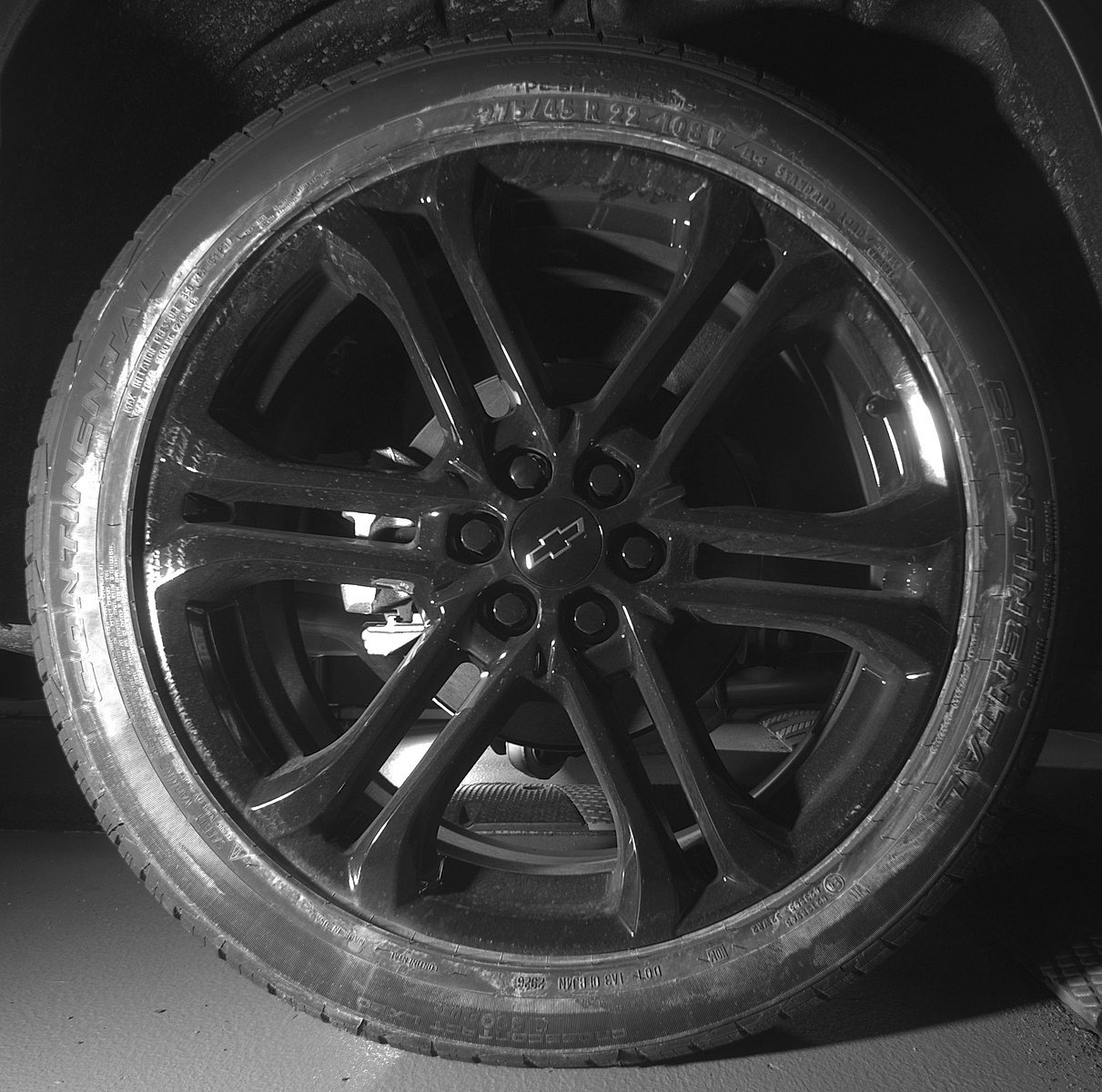 New 2027 Summit White Chevrolet LT image 41