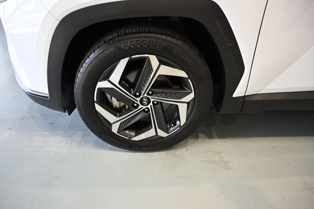 Used 2023 White Hyundai SEL image 32