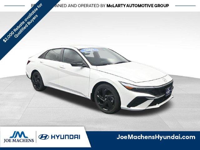 New 2026 White Hyundai SEL Sport image 3