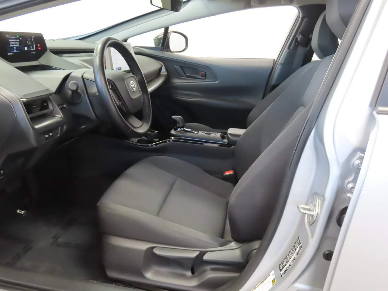 Used 2025 Cutting Edge Toyota LE image 15