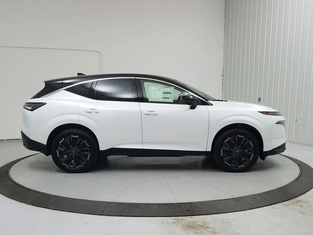 New 2026 White Nissan Platinum image 8