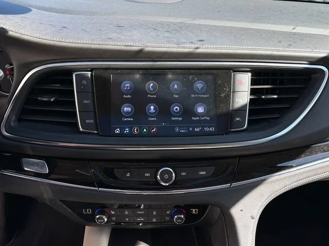 Used 2023 WHITE FROST TRICOAT Buick Avenir image 23