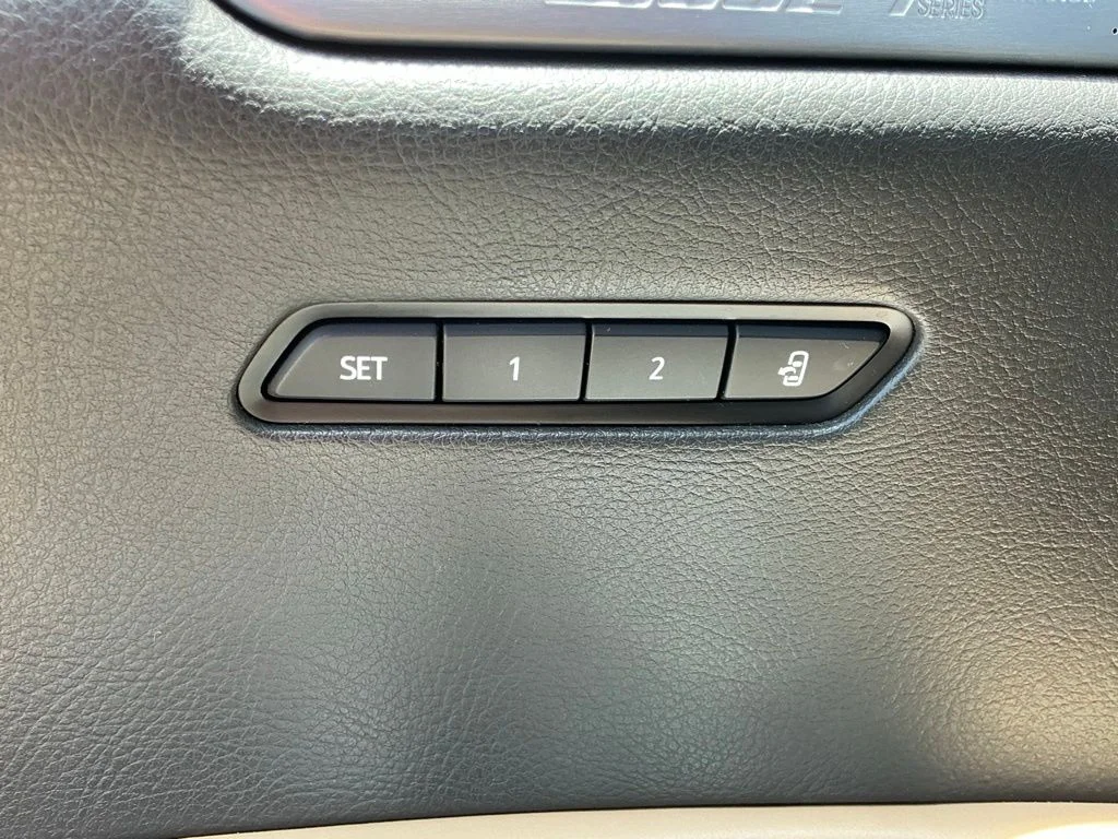 Used 2020 Red Cadillac Sport image 43