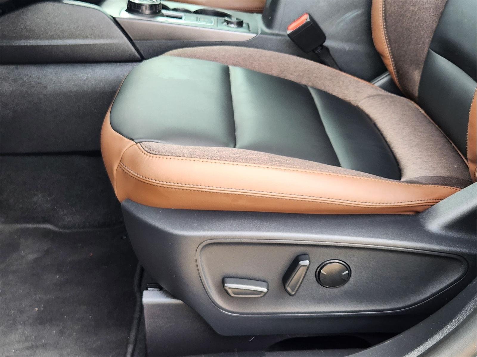 Used 2025 Carbonized Gray Ford Outer Banks image 24