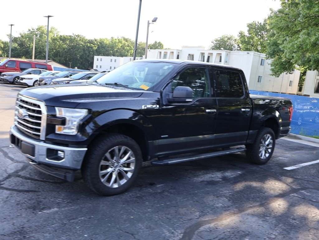 Used 2017  Ford XLT image 4