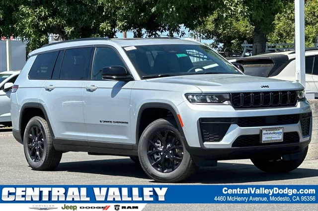 2026 Jeep Grand Cherokee L Laredo Altitude
