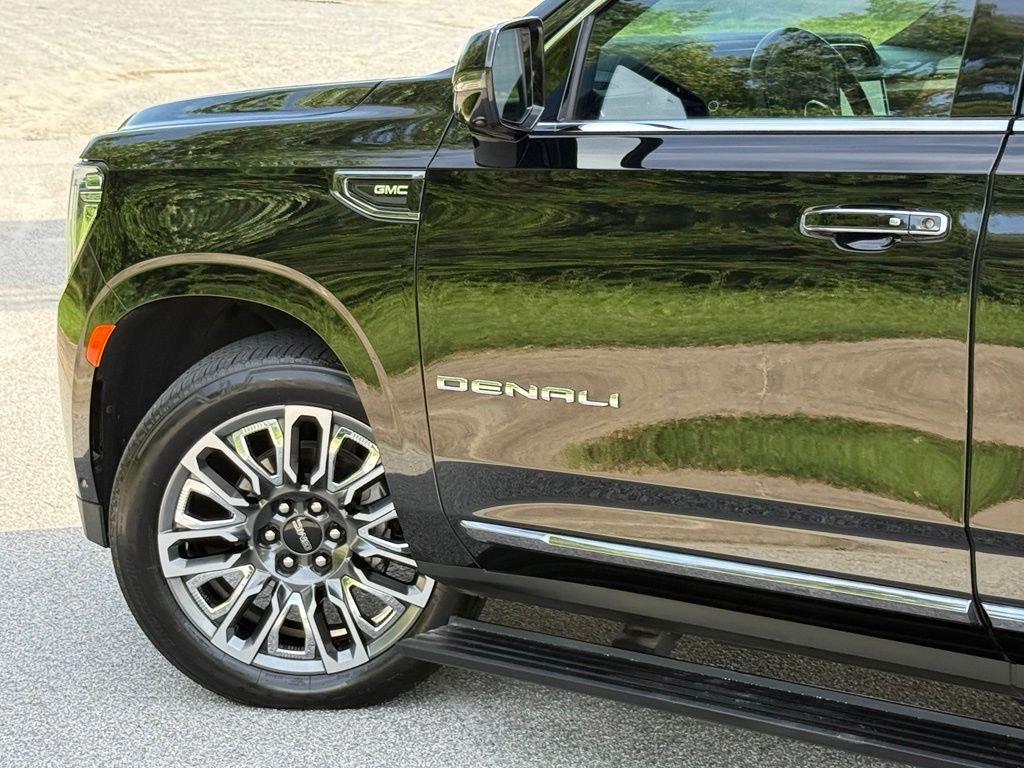 Used 2024 Black GMC Denali Ultimate image 9