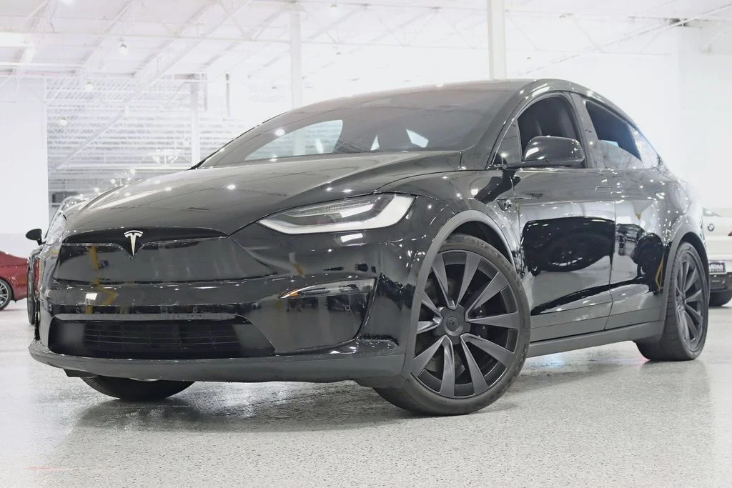 Used 2022 Gray Tesla Plaid image 7