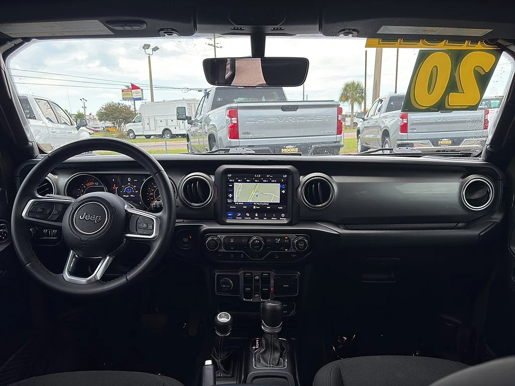 Used 2020 GREEN Jeep  image 18
