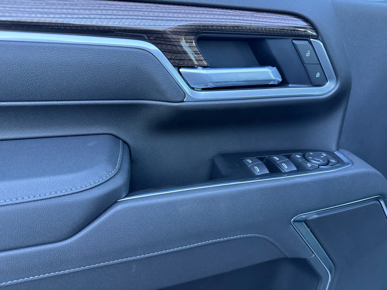 New 2026 Sterling Gray Metallic Chevrolet LT image 16