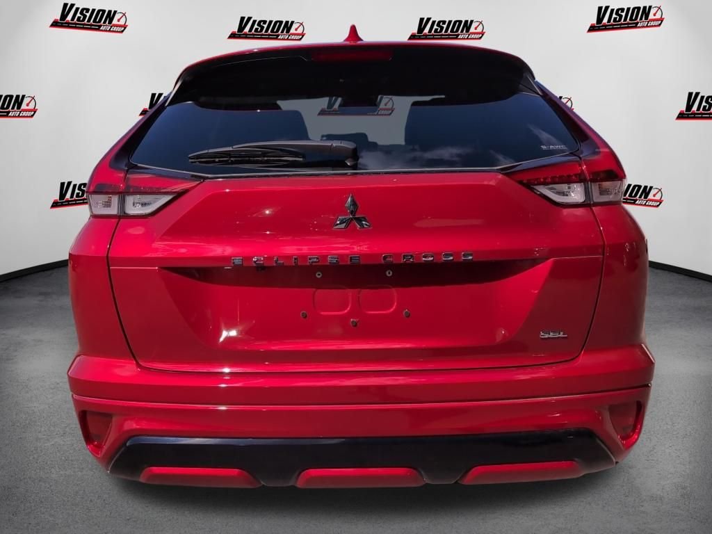 Used 2024 Red Mitsubishi SEL image 4