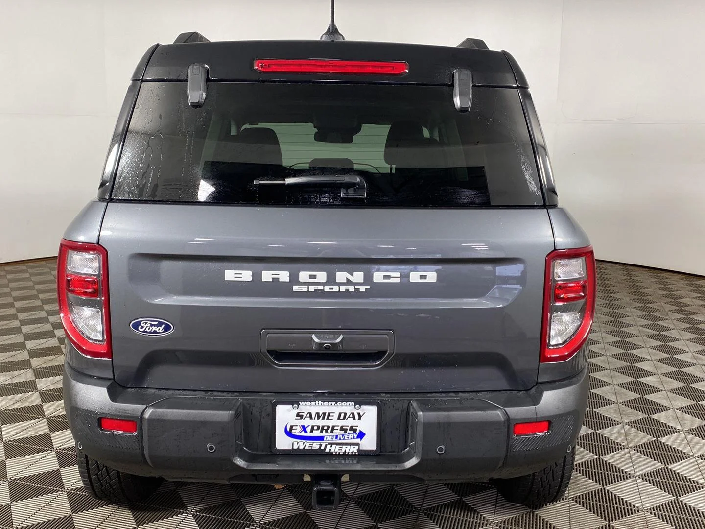 New 2026 Carbonized Gray Metallic Ford Badlands image 23