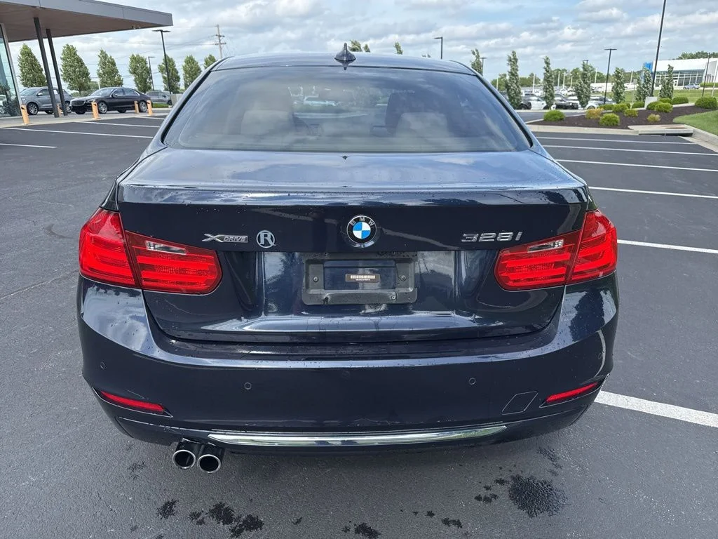 Used 2015 Blue BMW 328i xDrive image 4