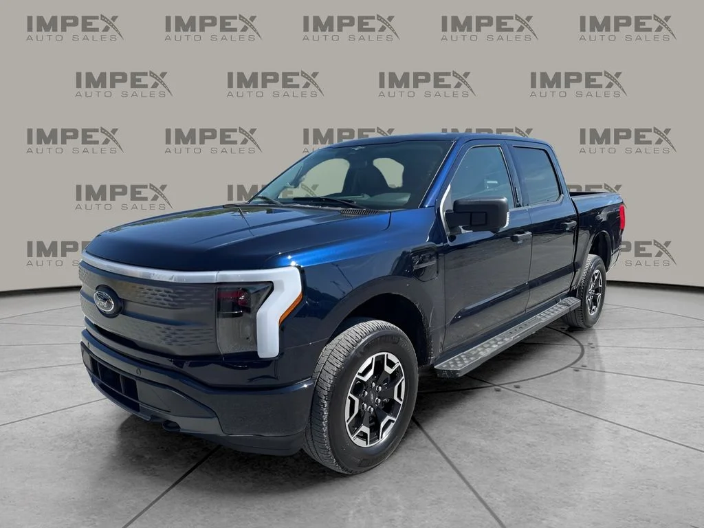 Used 2023 Blue Ford XLT image 1