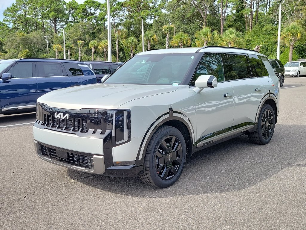 New 2027 Ivory Silver Kia SX image 3