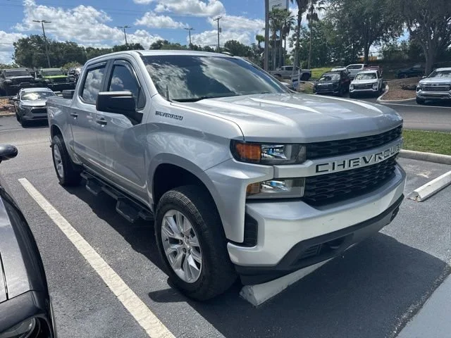 Used 2021 SILVER ICE METALLIC Chevrolet Custom image 2