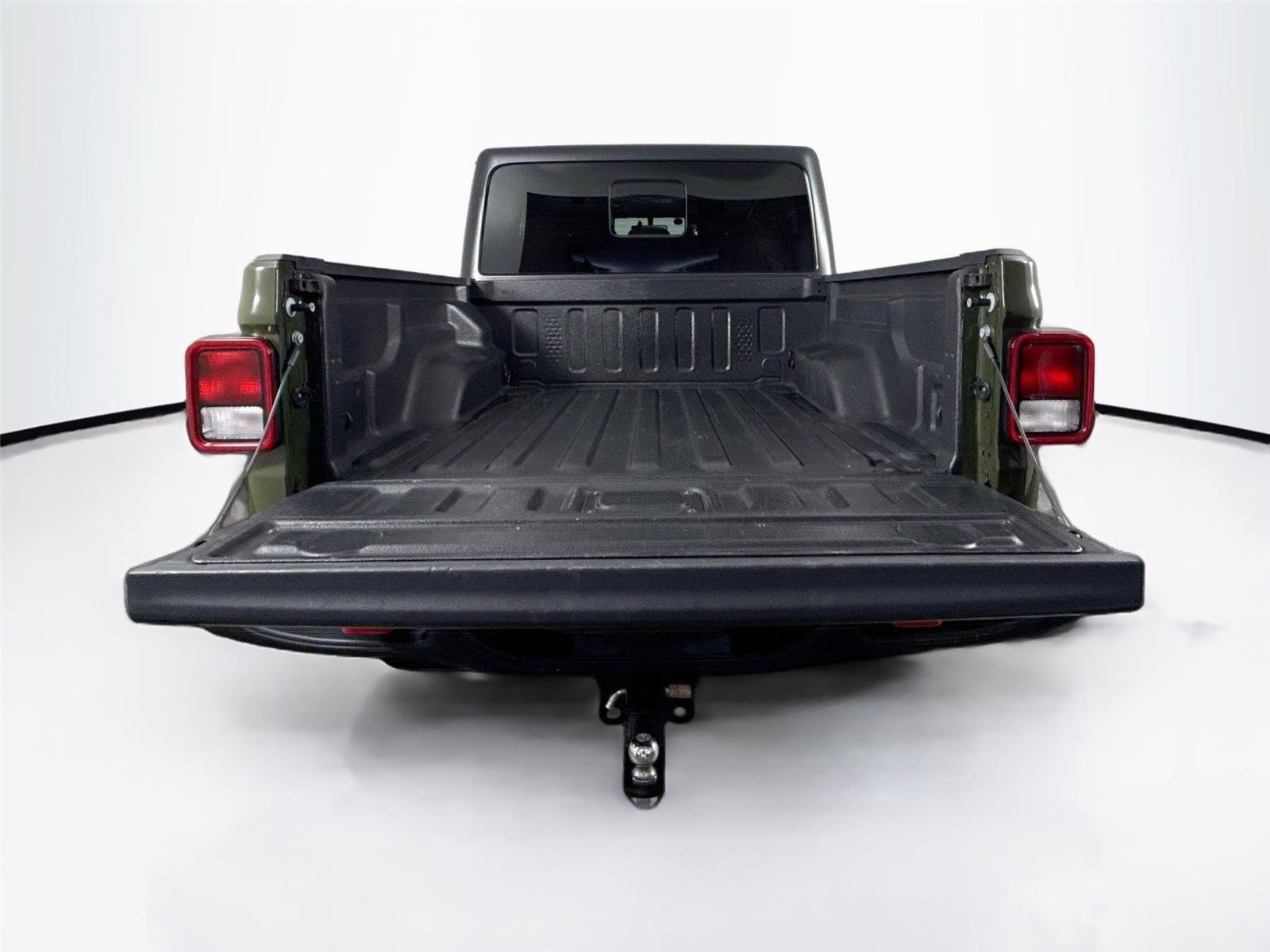 Used 2023 Sarge Green Clearcoat Jeep Rubicon image 37