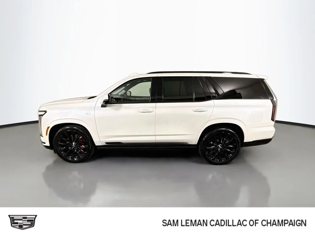 Used 2025 White Cadillac Sport Platinum image 4