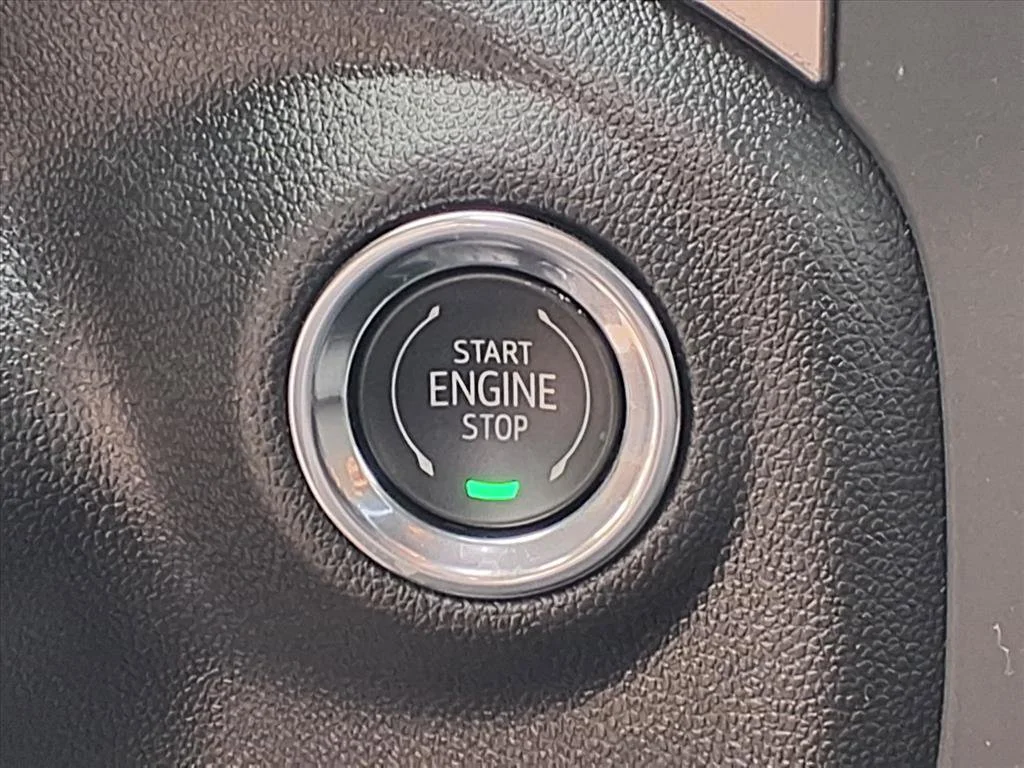 2025 GMC Sierra 3500HD Pro - Photo 8