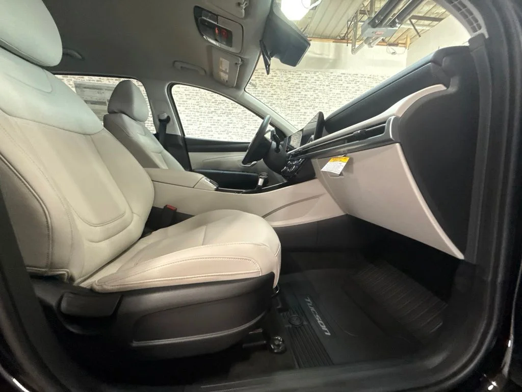 New 2026 Phantom Black Hyundai SEL Plus image 12
