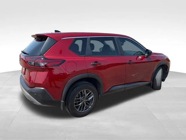 Used 2023 Red Nissan S image 8