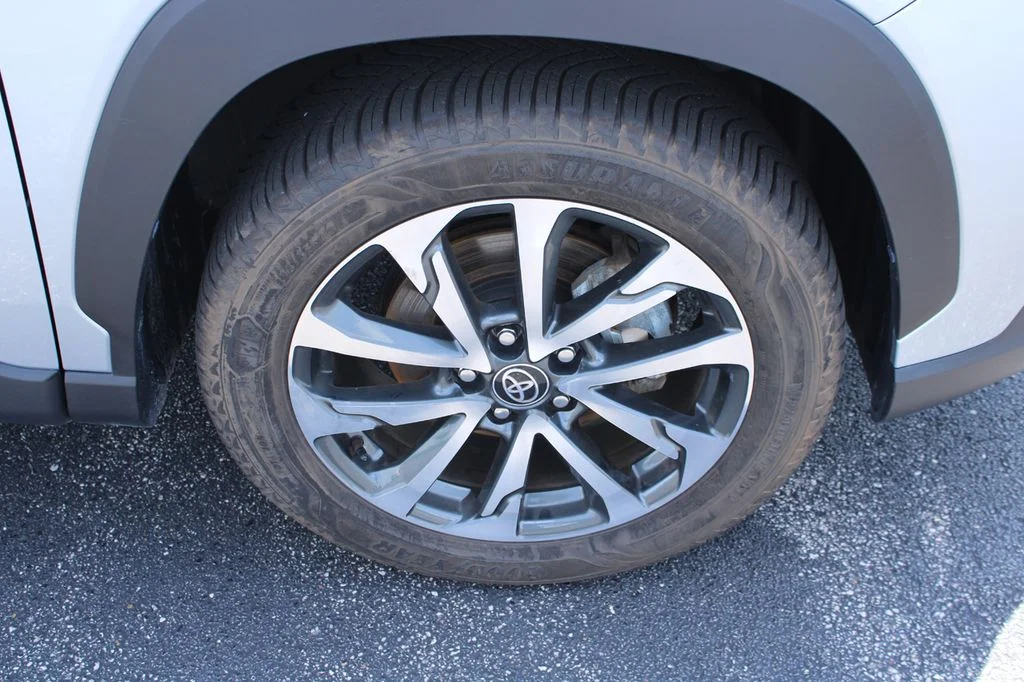 Used 2023 Silver Toyota XLE image 19