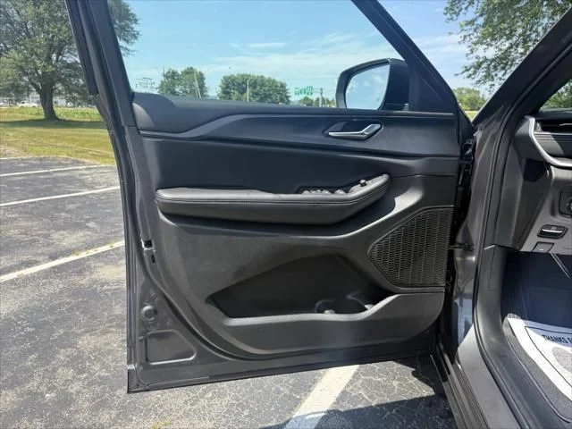 2025 Jeep Grand Cherokee L Laredo - Photo 14