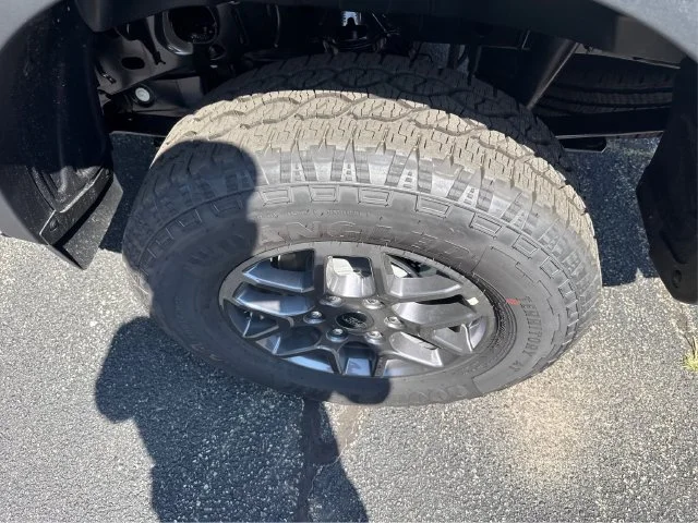 New 2026 Carbonized Gray Metallic Ford XLT image 17
