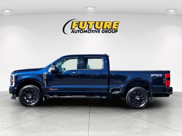 Used 2025  Ford Lariat image 7
