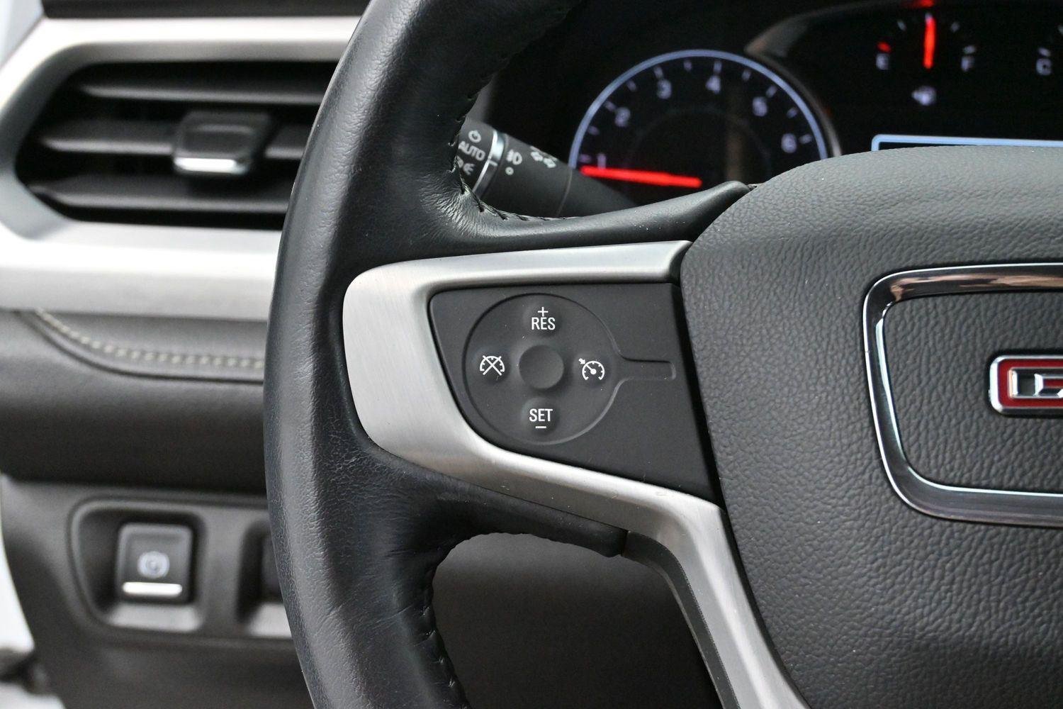 Used 2019 Summit White GMC SLT image 17