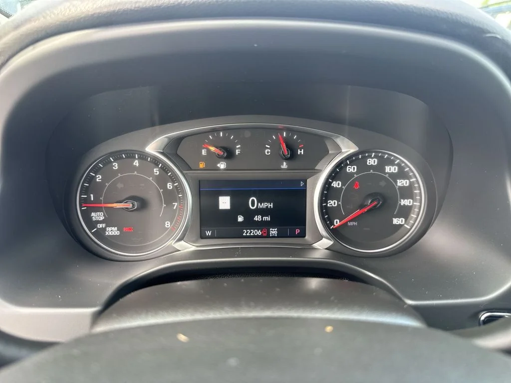 Certified Used 2023 Silver GMC SLT image 15
