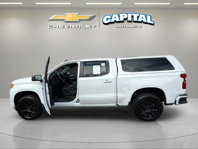 Used 2024 White Chevrolet RST image 9