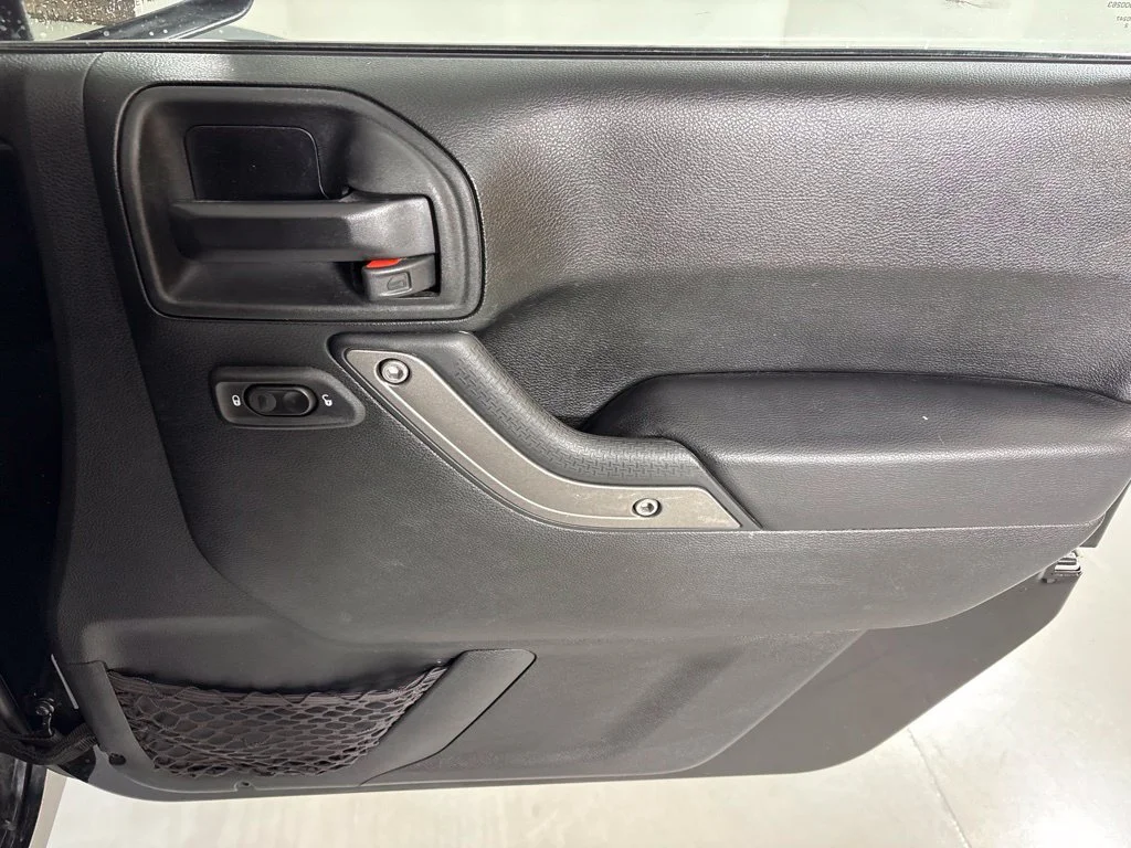 Used 2018 Black Jeep Unlimited Sport image 13