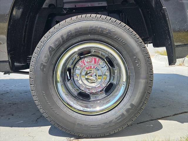 New 2026 Granite Crystal Metallic Clear-Coat Exterior Paint RAM TRADESMAN image 25